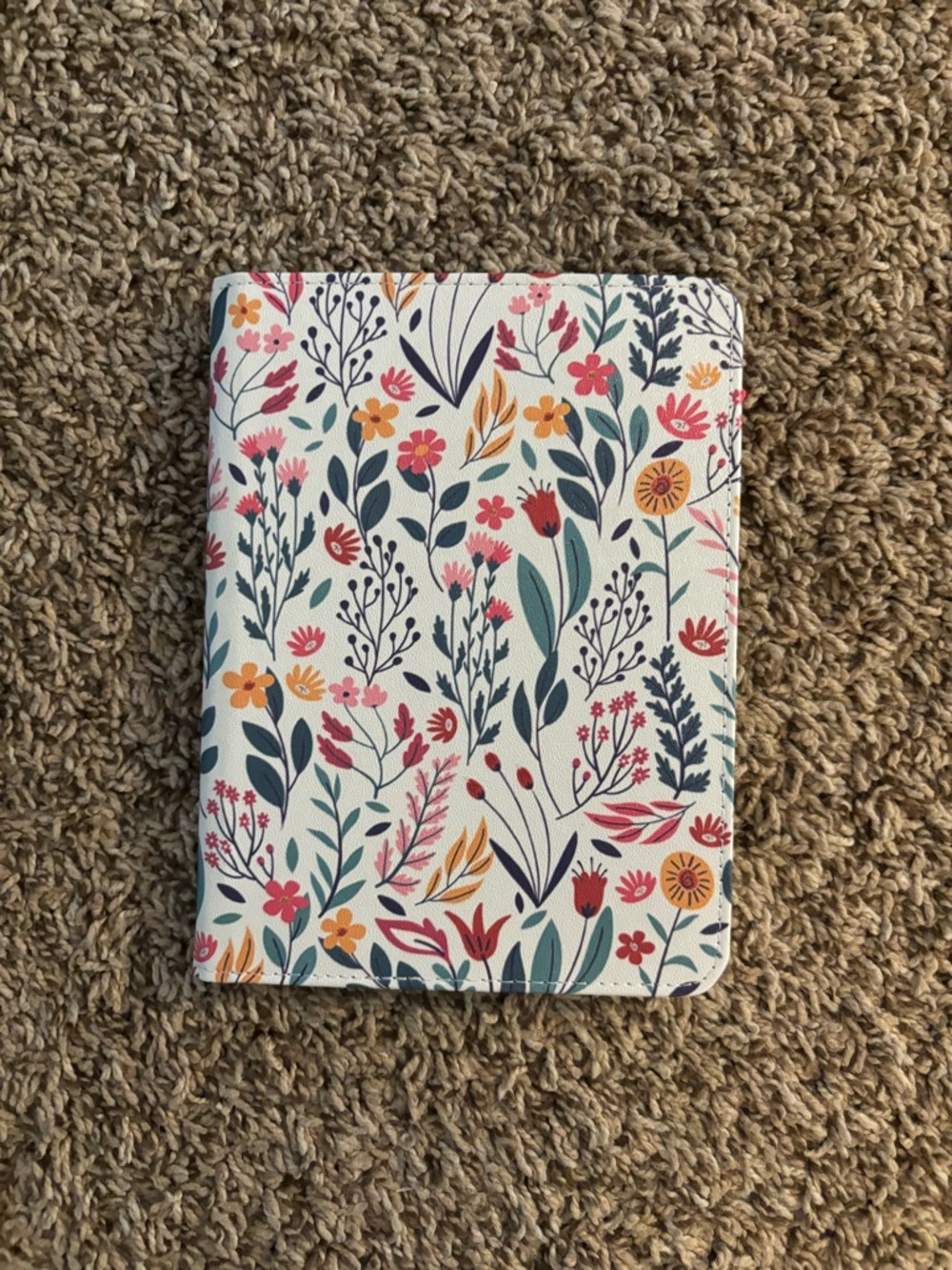 Floral Pattern Kindle Case in Cream with Multicolor Blooms